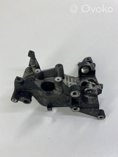 Peugeot 5008 Support de générateur / alternateur 9684613880