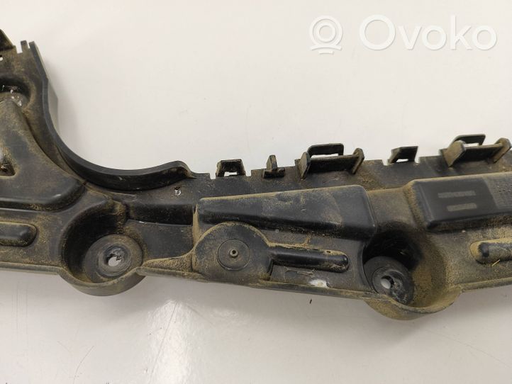 Renault Trafic III (X82) Support de pare-chocs arrière 93867939