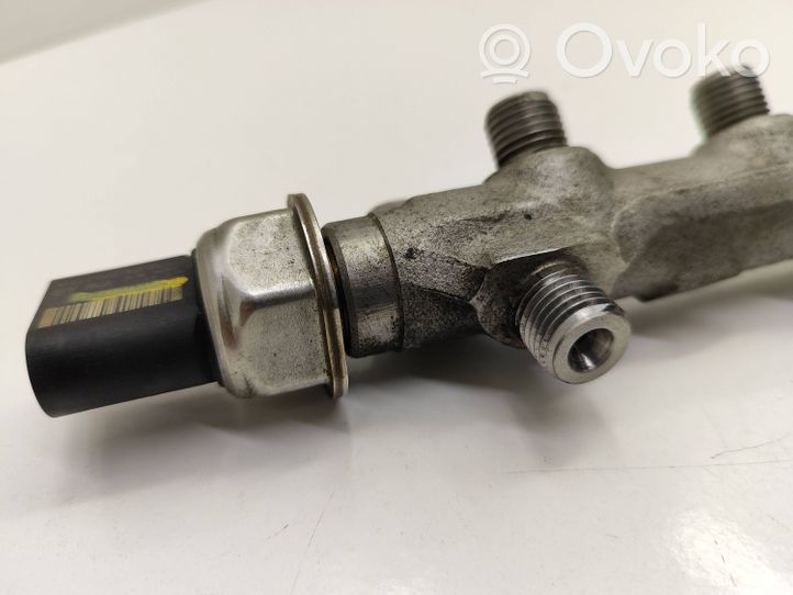 Audi A6 S6 C7 4G Linea principale tubo carburante 04L089G