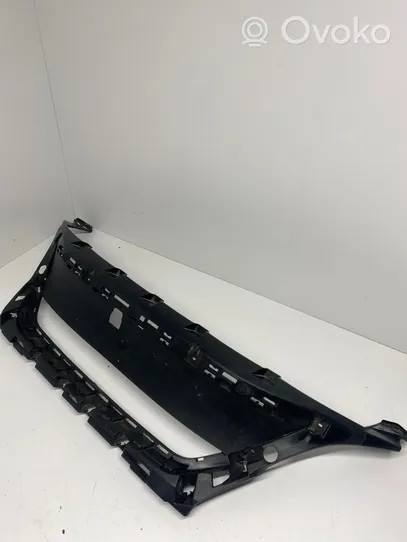 Peugeot 5008 II Grille de calandre avant 9815317777