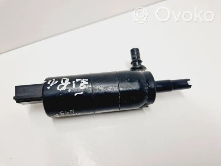 Skoda Octavia Mk3 (5E) Pompa spryskiwacza lampy przedniej 6R0955681