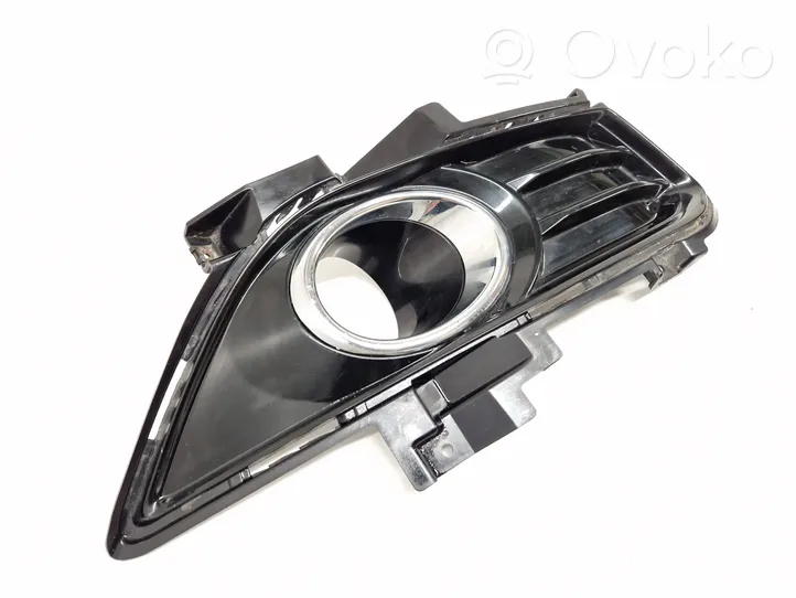 Ford Mondeo MK V Moldura/rejilla de la luz antiniebla delantera DS7319952