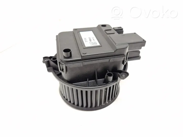 Audi A4 S4 B9 Mazā radiatora ventilators 4M1820021A