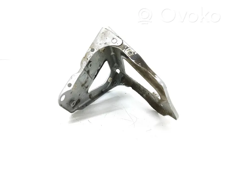 Audi A6 S6 C6 4F Supporto di montaggio del parafango 4F0821136A