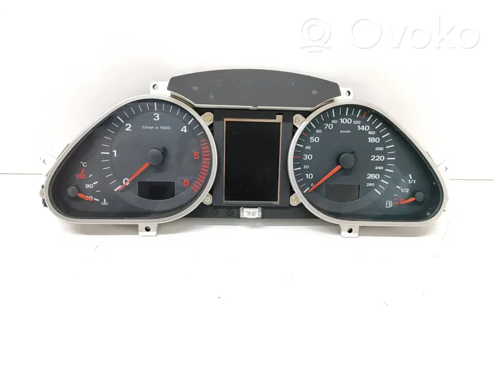 Audi A6 S6 C6 4F Speedometer (instrument cluster) 4F0920931F