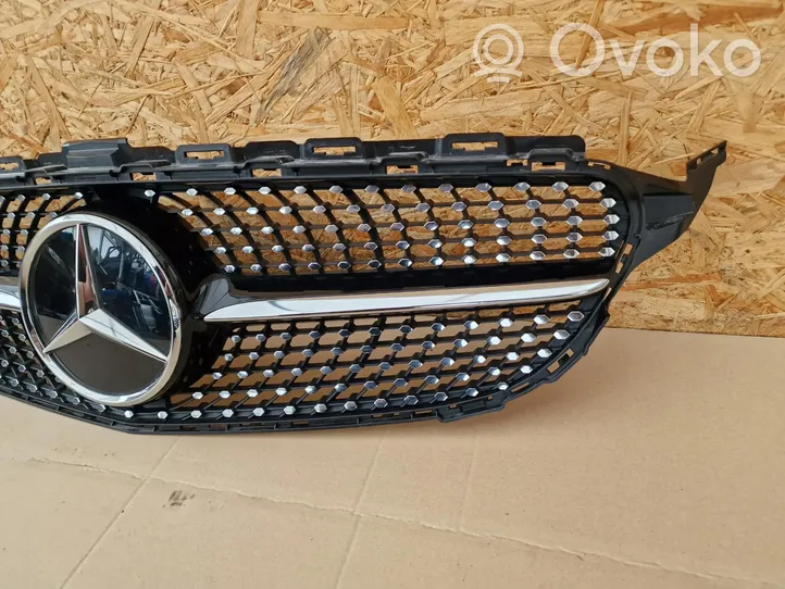 Mercedes-Benz C AMG W205 Grille de calandre avant A2058800307