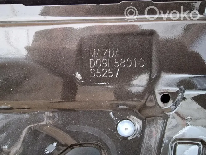 Mazda 2 Drzwi przednie D09L58010