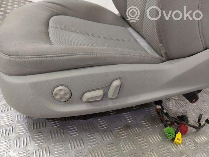 Audi A6 S6 C7 4G Priekinė vairuotojo sėdynė 8K0881105N