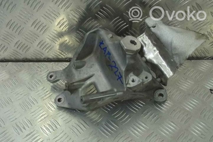 Audi Q7 4M Engine mounting bracket 4M0199308AF