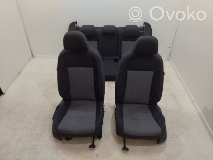 Volkswagen Golf VII Set interni 