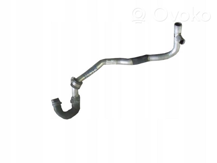 Audi RS7 C7 Engine coolant pipe/hose 079121065