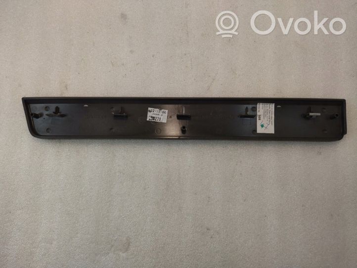 Volkswagen Touareg I Front door trim bar 7L6853072