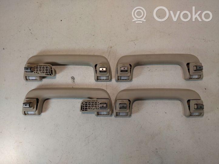 Audi Q7 4M Un set di maniglie per il soffitto 8R0857607J