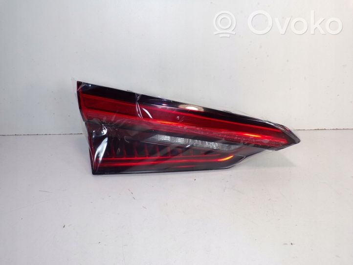 Audi A5 Luci posteriori del portellone del bagagliaio 8W6945093B