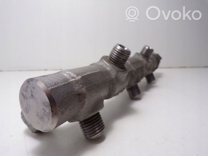 Audi A4 S4 B9 Fuel main line pipe 04L906054