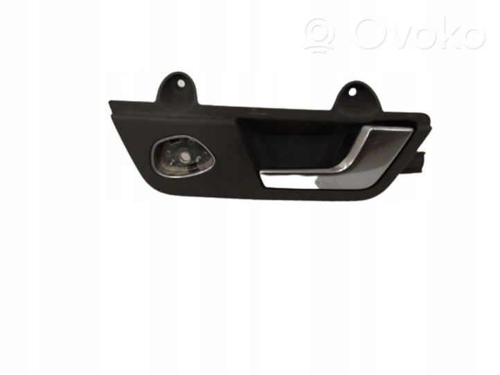 Audi A4 S4 B6 8E 8H Moldura del asa interior de la puerta trasera 8E0839020B