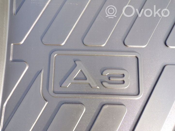 Audi A3 S3 8P Tappetino di rivestimento del bagagliaio/baule di gomma 8P5061180