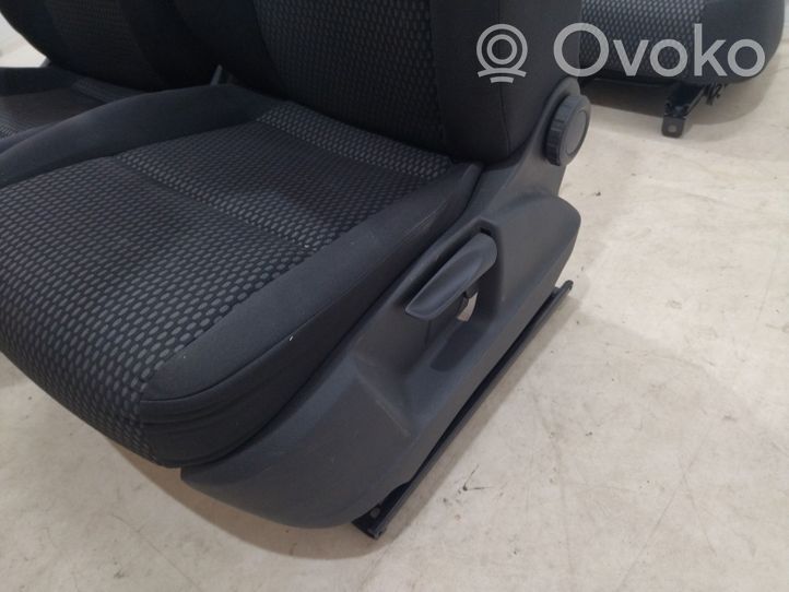 Volkswagen Tiguan Set interni 5N0