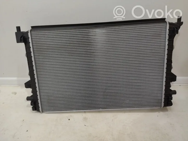 Volkswagen PASSAT B8 Radiateur de refroidissement 5Q0121251HS