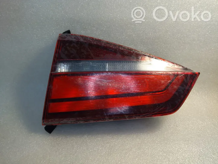 Volkswagen Jetta VI Rear/tail lights 5C6945094K