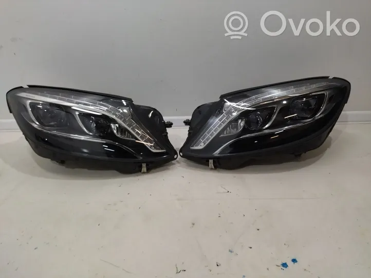 Mercedes-Benz S W222 Set di fari/fanali A2229061302