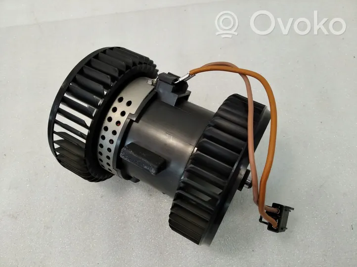 Audi Q7 4M Heater fan/blower 4M0820021