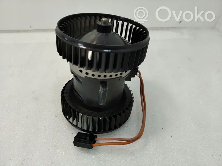 Audi Q7 4M Heater fan/blower 4M0820021