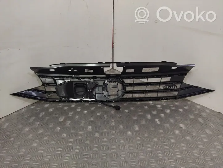 Volkswagen PASSAT B8 Maskownica / Grill / Atrapa górna chłodnicy 3G0853651CF