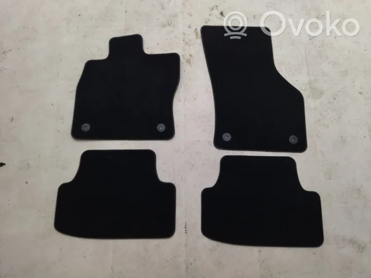 Volkswagen Golf VII Car floor mat set 5G1864435