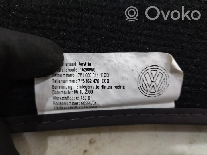 Volkswagen Touareg II Zestaw dywaników samochodowych 7P6862478