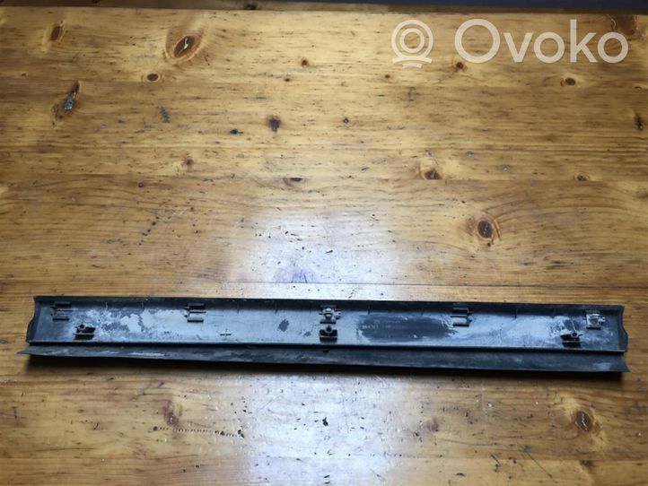 Volkswagen PASSAT B5 Rivestimento portiera posteriore (modanatura) 3B0854949B