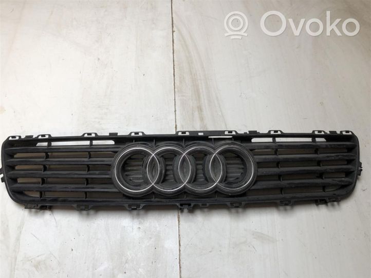 Audi A6 S6 C4 4A Atrapa chłodnicy / Grill 