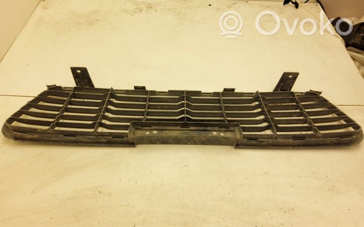 Toyota Hilux (AN120, AN130) Grille inférieure de pare-chocs avant 531120K130