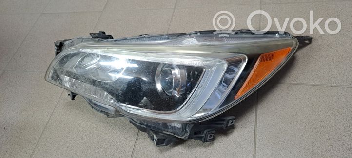 Subaru Outback Lampa przednia 