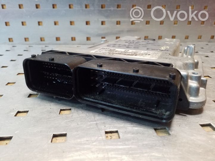 Mitsubishi Grandis Sterownik / Moduł ECU 0281012617