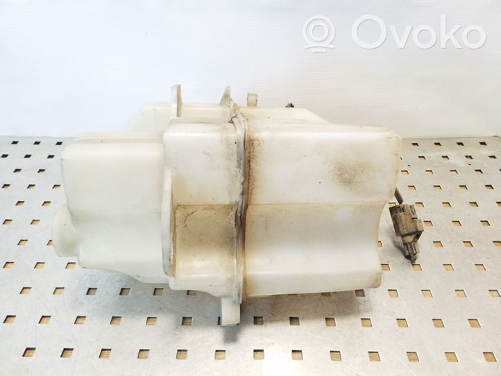 Volvo XC70 Réservoir de liquide lave-glace 30655661