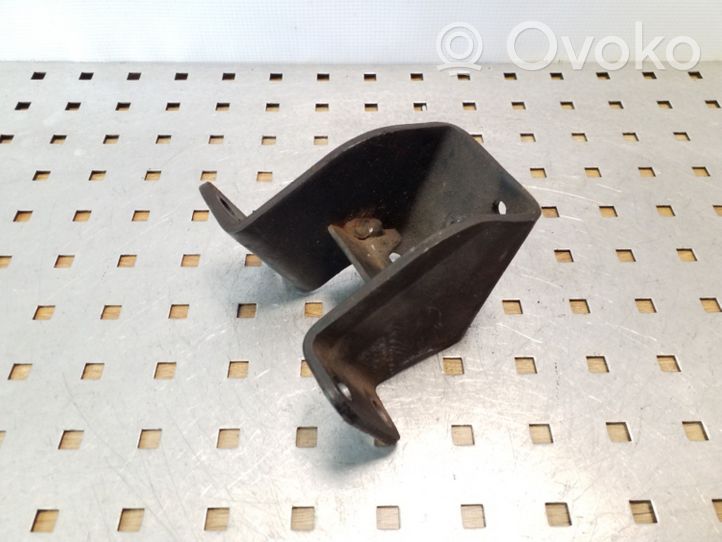 Hyundai Terracan Engine mounting bracket 