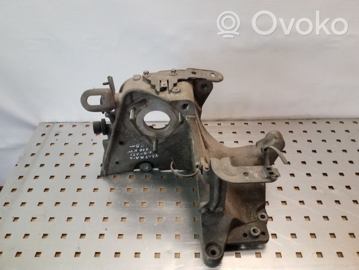 Opel Vectra C Mocowanie alternatora 55194411