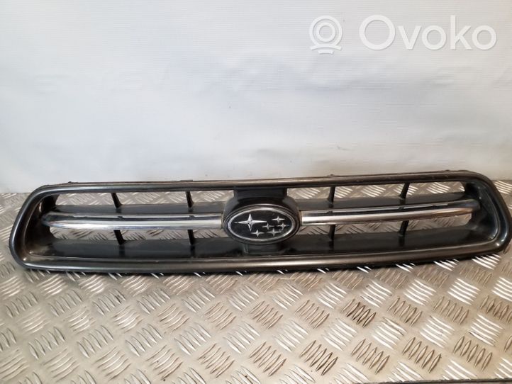 Subaru Legacy Grille de calandre avant 