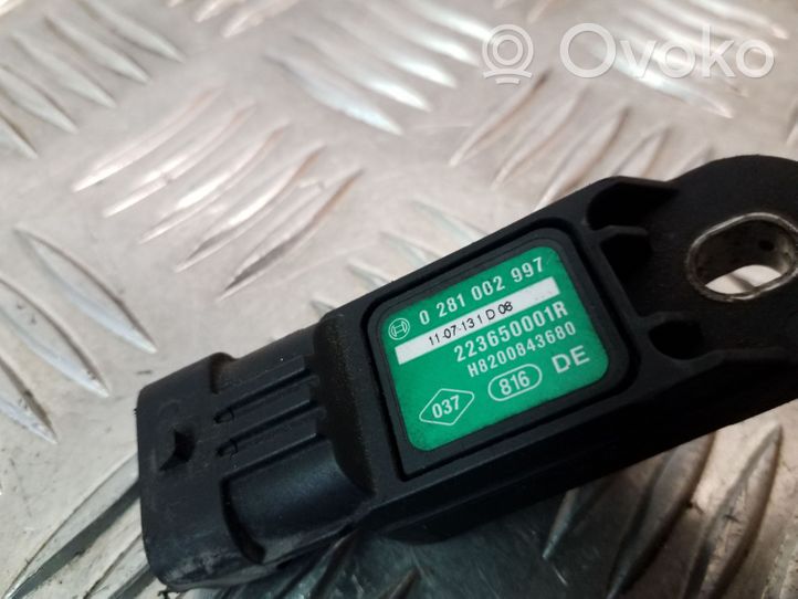 Opel Vivaro Air pressure sensor 0281002997