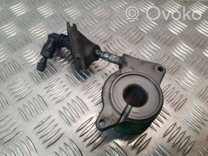 Volvo S70  V70  V70 XC Cilindro secondario del cuscinetto di rilascio della frizione 31259445