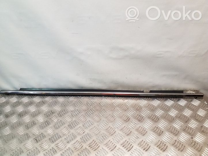 Mazda 6 Rivestimento modanatura del vetro della portiera posteriore 