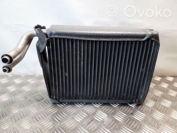 Chrysler Grand Voyager V Gaisa kondicioniera radiators (salonā) 