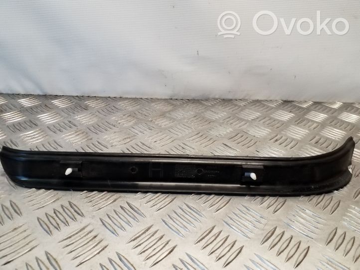 Saab 9-5 Copertura del rivestimento del sottoporta posteriore 4562922