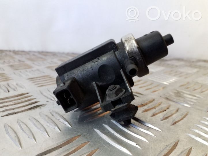 Volkswagen II LT Turboahtimen magneettiventtiili 1H0906627