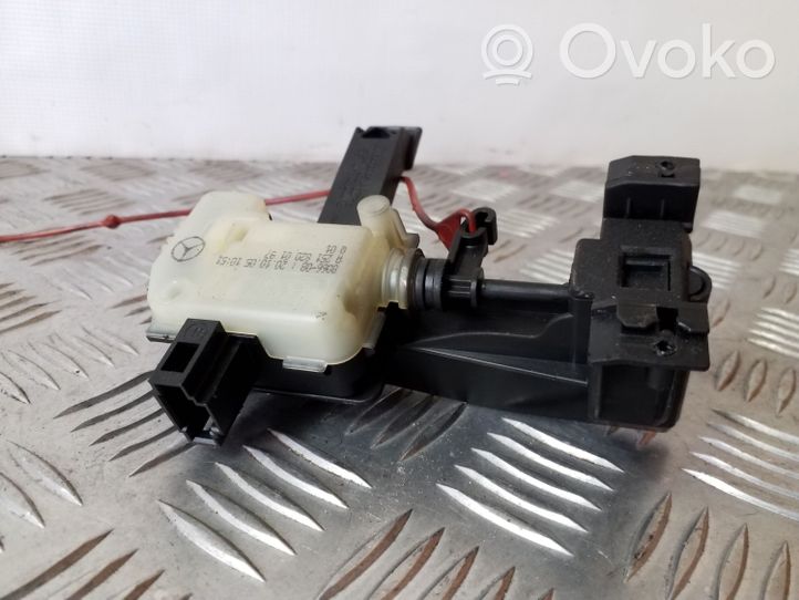 Mercedes-Benz R W251 Motorino del tappo del serbatoio del carburante A2518200197