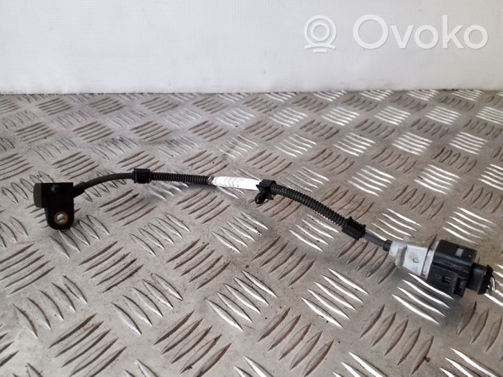 Audi A3 S3 8P Sensore di posizione albero a camme 9805840