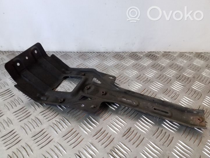 Opel Antara Staffa del pannello di supporto del radiatore 