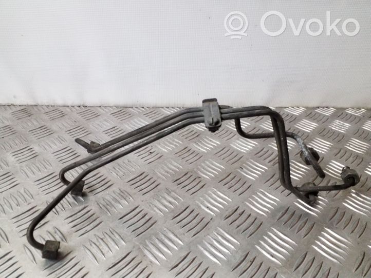 Audi A4 S4 B5 8D Linea/tubo di alimentazione iniettore del carburante 