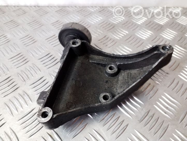 Audi A4 S4 B5 8D Staffa di montaggio del compressore dell’A/C 059260885E